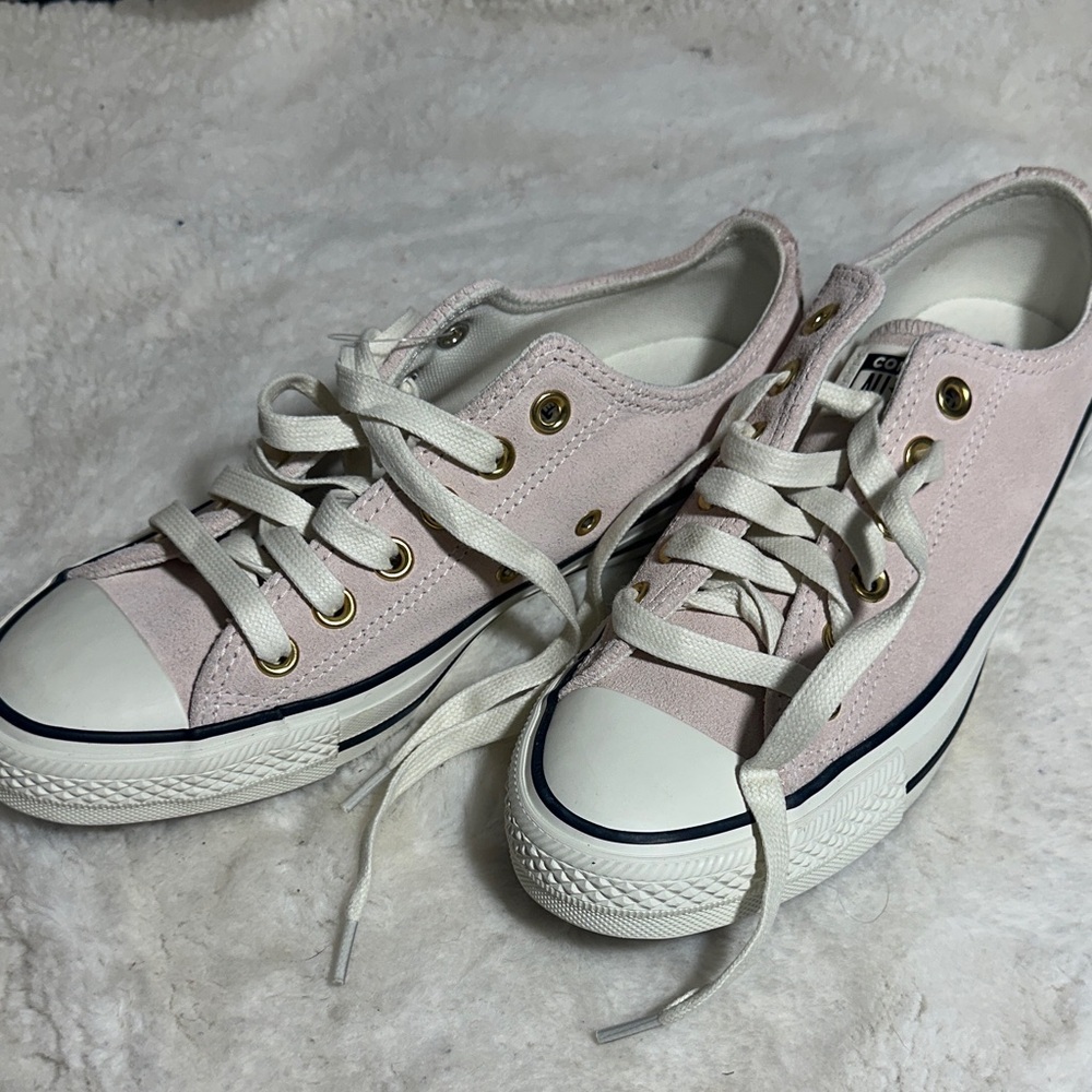 Converse Chuck Taylor All Star Suede Low-Top sneakers in pink foam